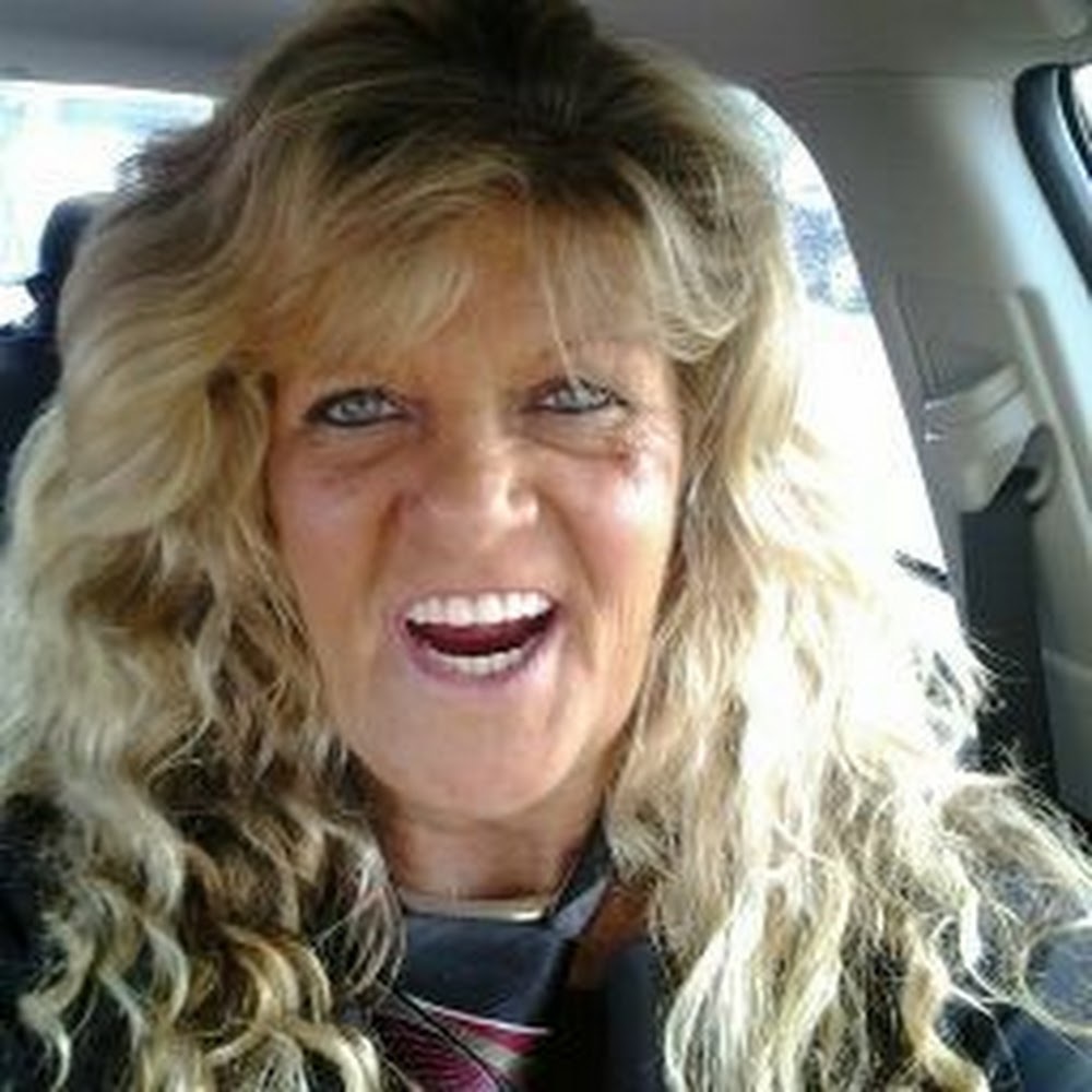 Meet your Posher, Lynn